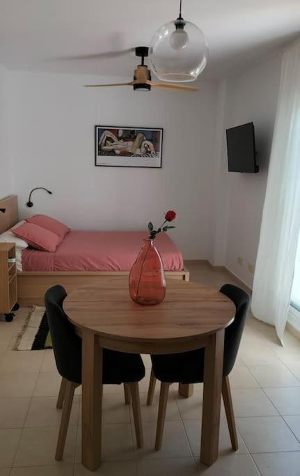 Appartamento Estudio 52 Malaga Centrico Parking Gratuito Esterno foto