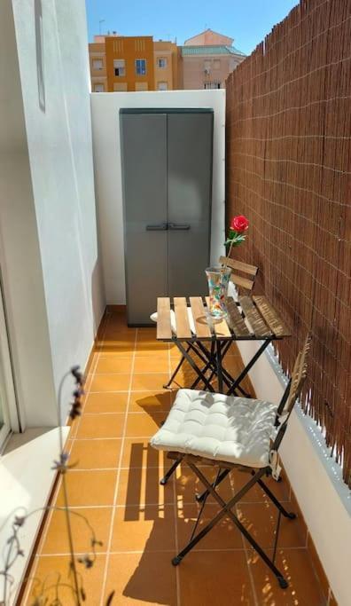 Appartamento Estudio 52 Malaga Centrico Parking Gratuito Esterno foto